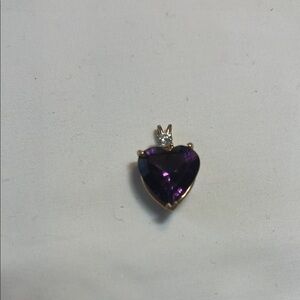 Elegant Purple Heart Pendant